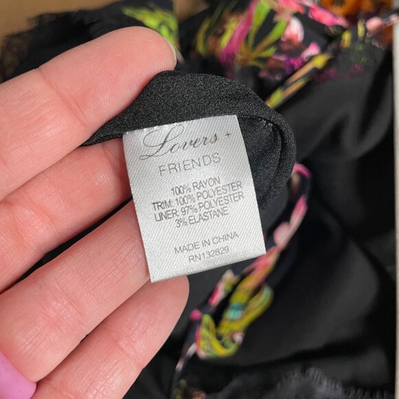 Lovers + Friends Floral Bahia Babydoll Dress Size Medium Lace Trim Black V-back - Picture 8 of 10